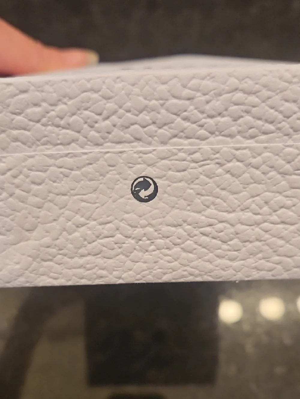 Dior Small Textured Gift Bag in Pale Pink with Black Logo - Picture 3 of 4